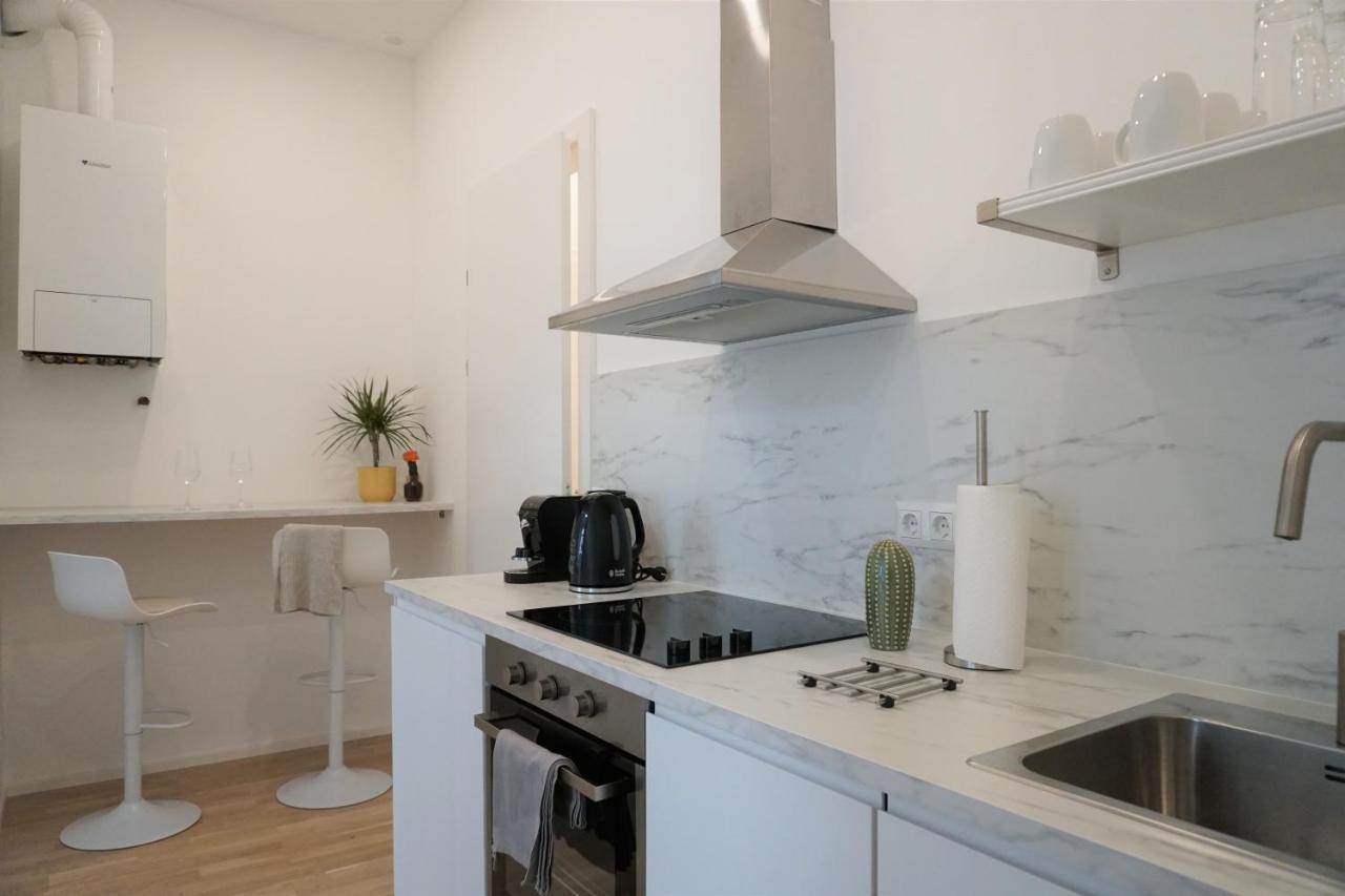 Modern 2Br Apartments - Full Kitchen - Schoenbrunn Area - 15 Mins To City Center Vienne Extérieur photo