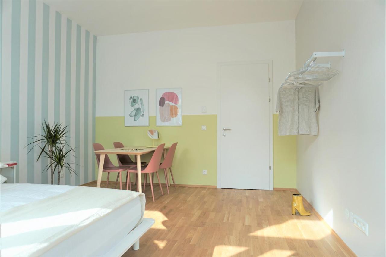 Modern 2Br Apartments - Full Kitchen - Schoenbrunn Area - 15 Mins To City Center Vienne Extérieur photo